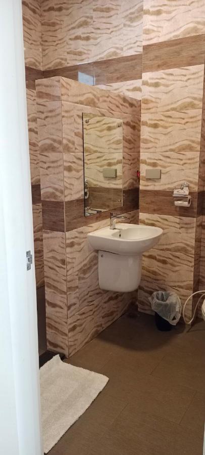 Hotel Eight Fifty Jagna Екстер'єр фото